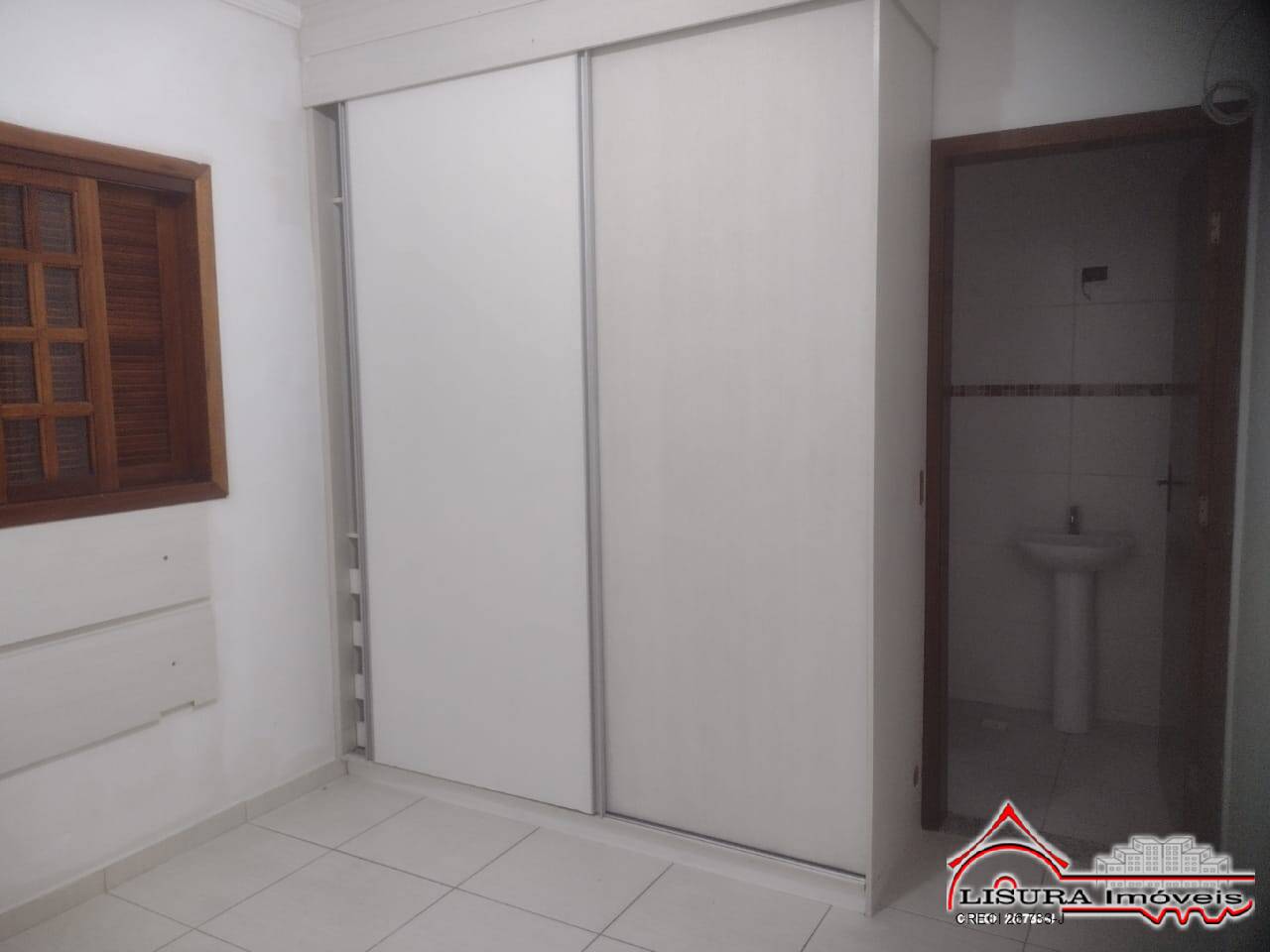 Casa à venda com 4 quartos, 200m² - Foto 38