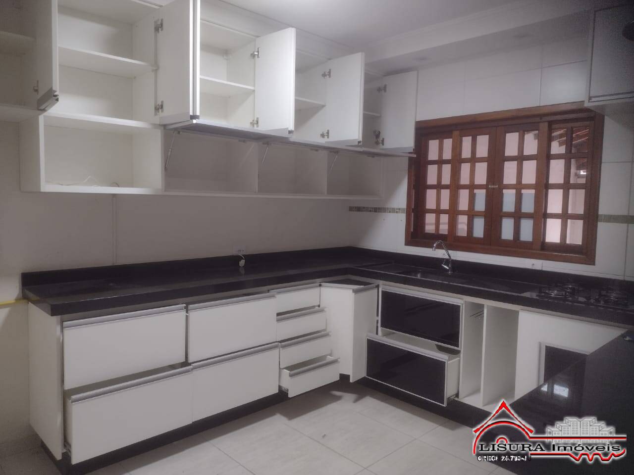 Casa à venda com 4 quartos, 200m² - Foto 55