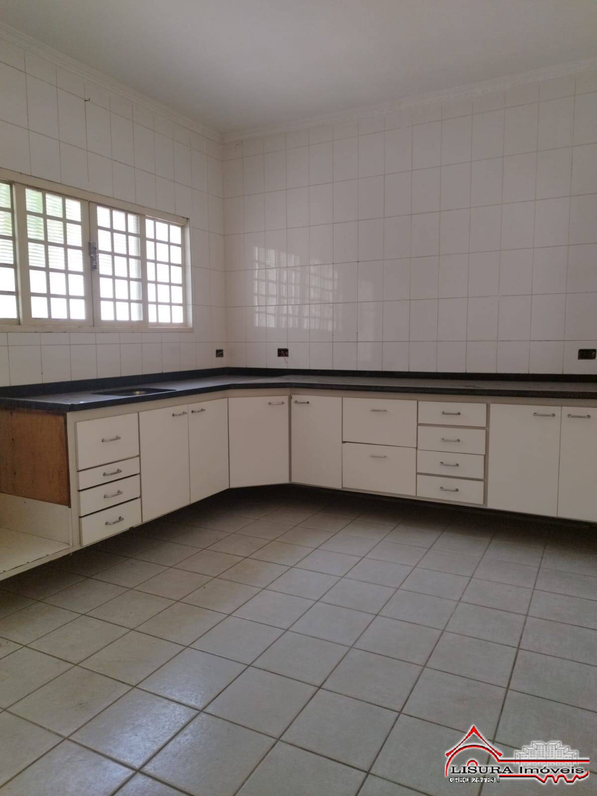 Casa à venda com 2 quartos, 270m² - Foto 12