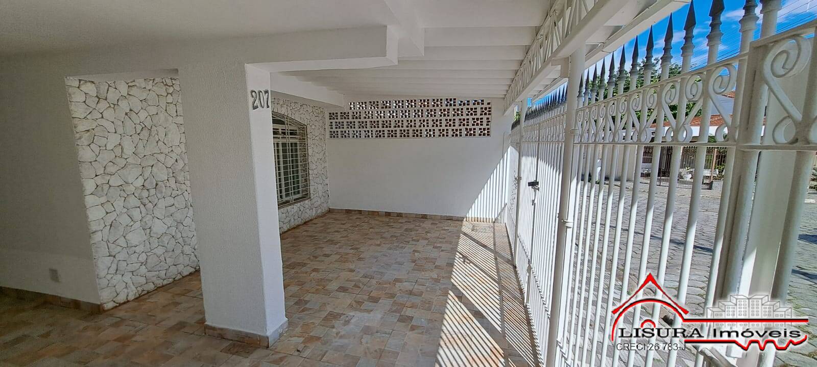 Casa para alugar com 3 quartos, 166m² - Foto 2