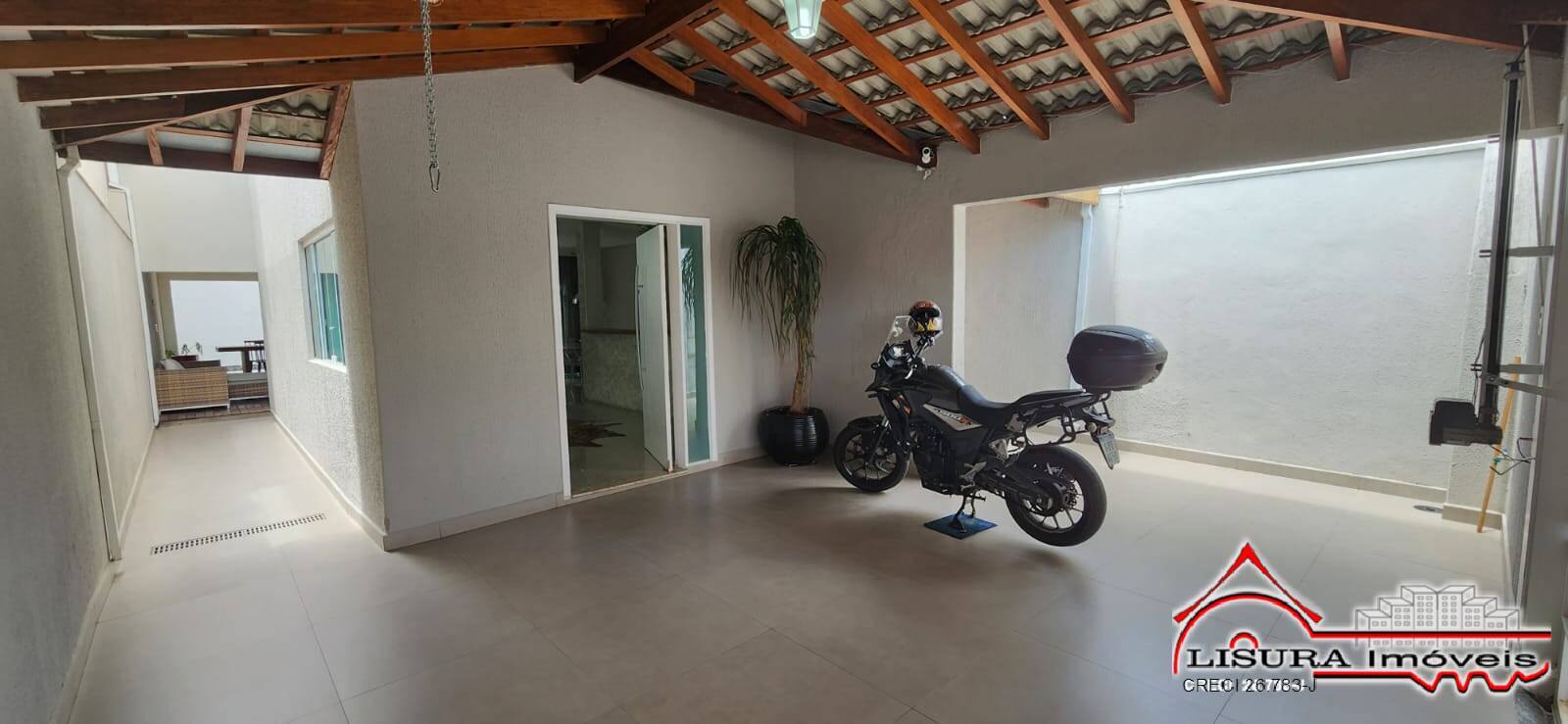 Casa à venda com 3 quartos, 200m² - Foto 4