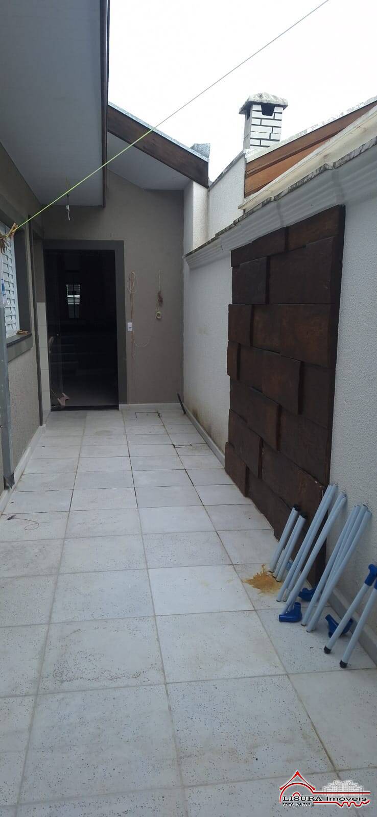 Casa à venda com 3 quartos, 80m² - Foto 11