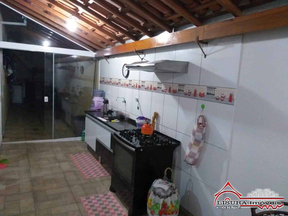 Casa à venda com 3 quartos, 150m² - Foto 8