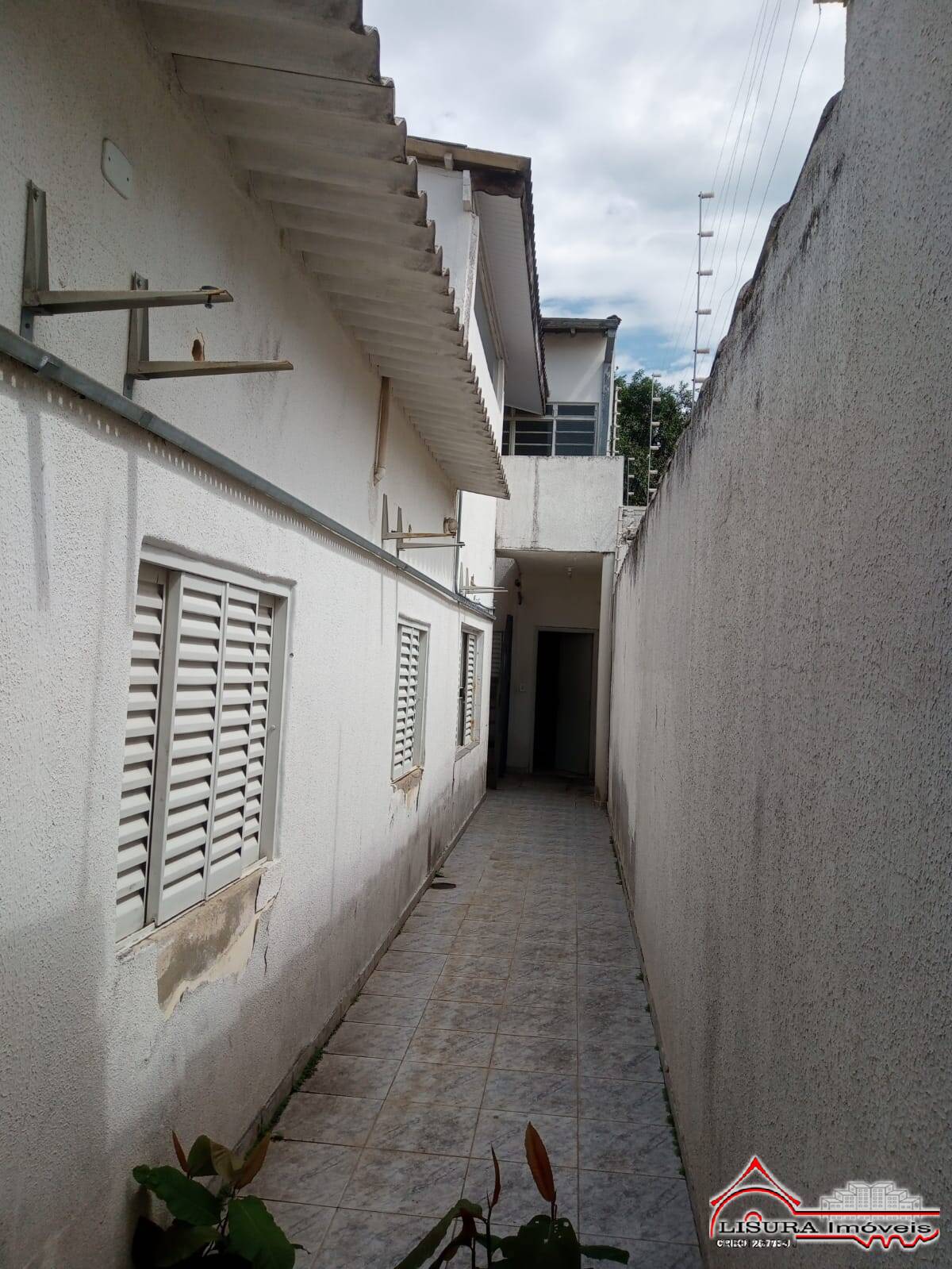 Casa à venda com 3 quartos, 200m² - Foto 30