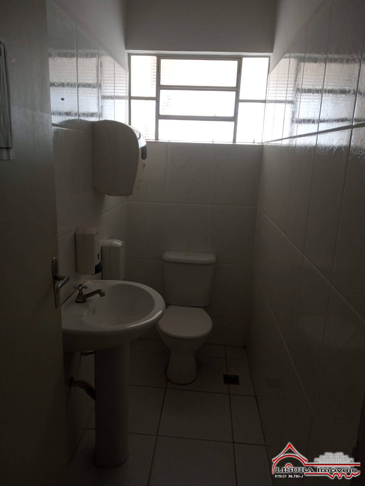 Casa à venda com 3 quartos, 200m² - Foto 28