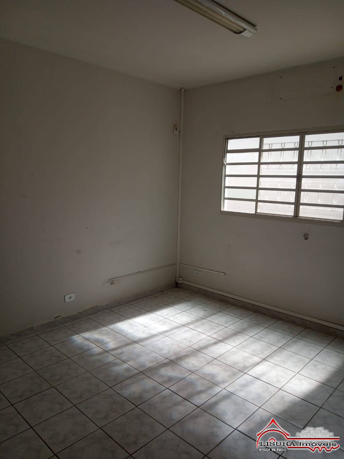 Casa à venda com 3 quartos, 200m² - Foto 25