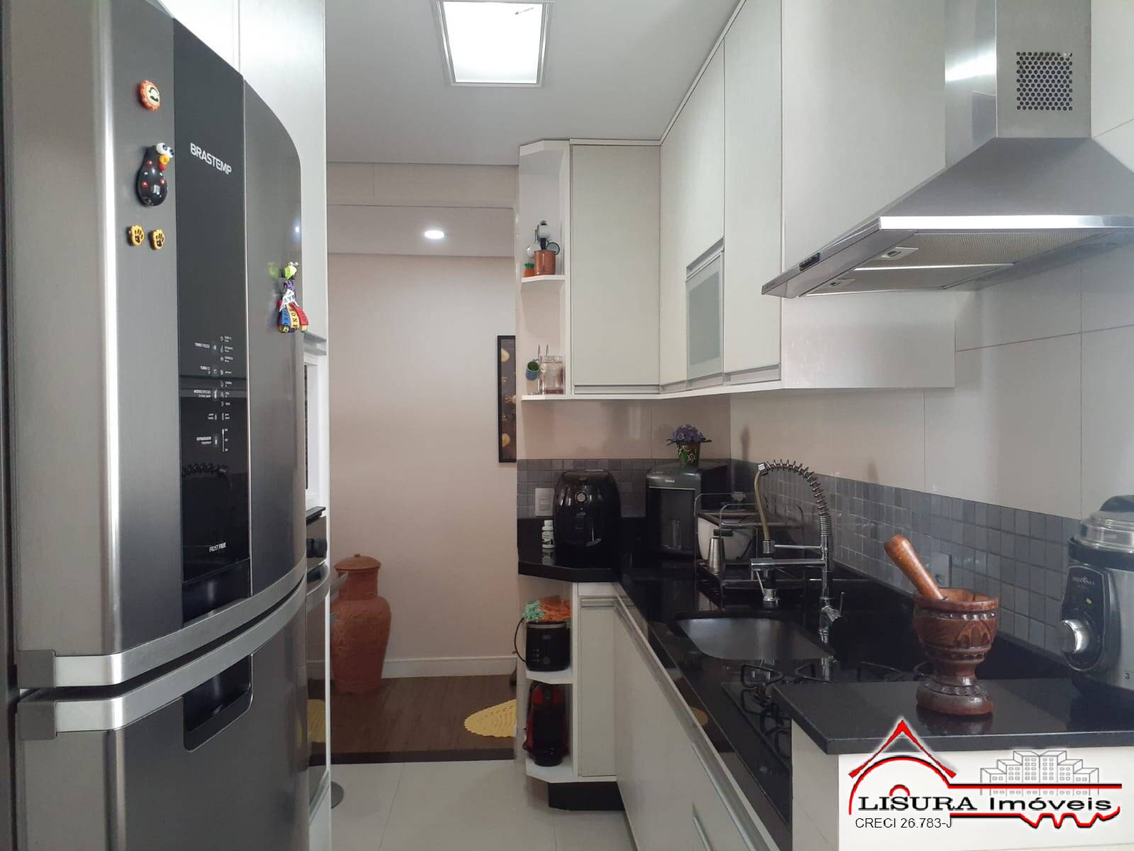 Apartamento à venda com 3 quartos, 90m² - Foto 4