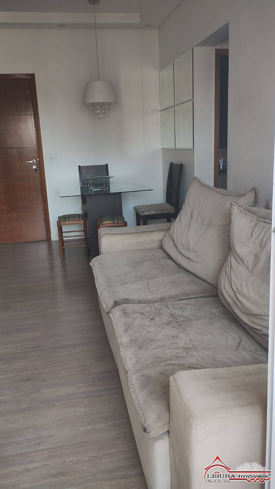 Apartamento à venda com 2 quartos, 64m² - Foto 1