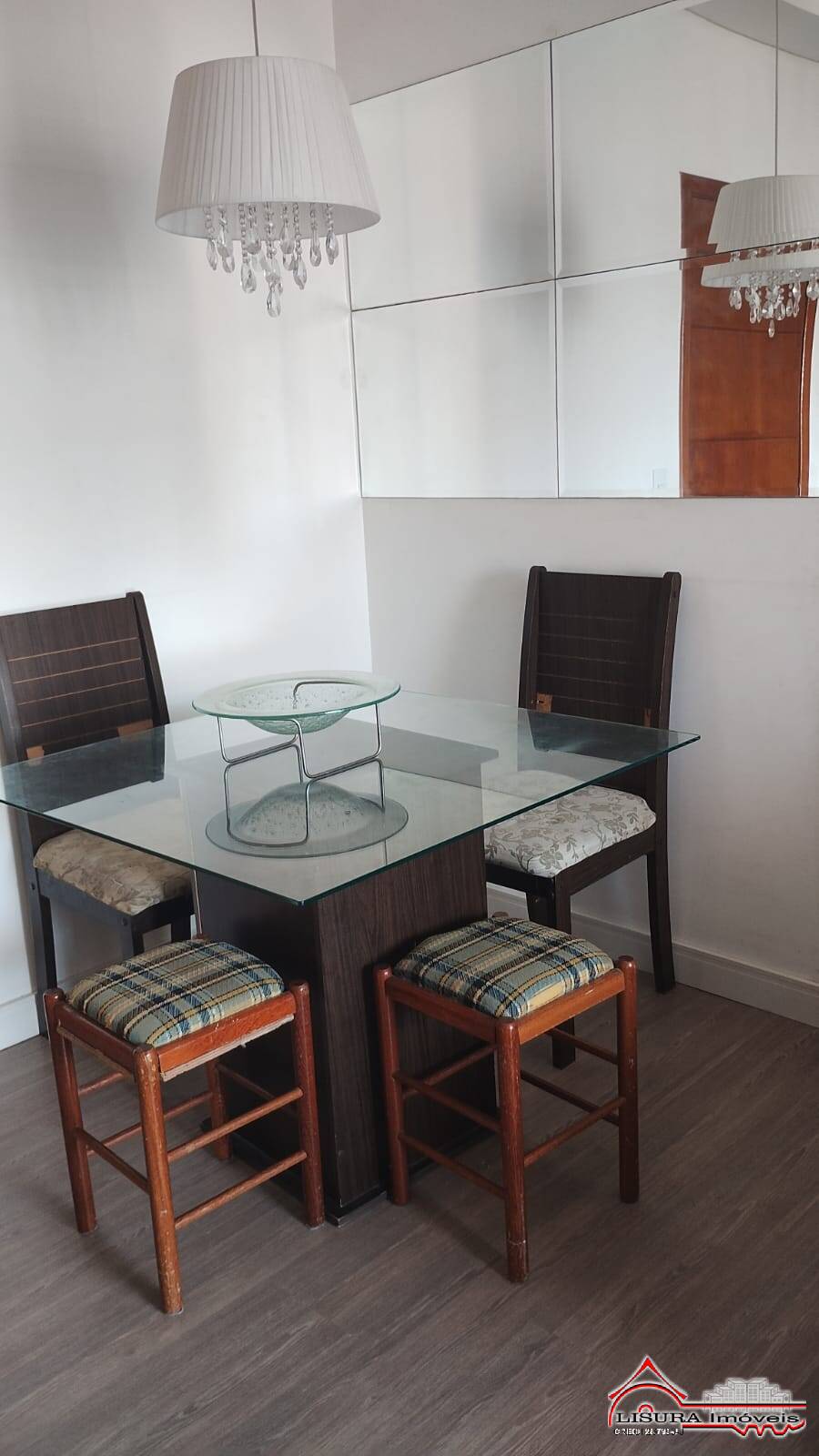 Apartamento à venda com 2 quartos, 64m² - Foto 2