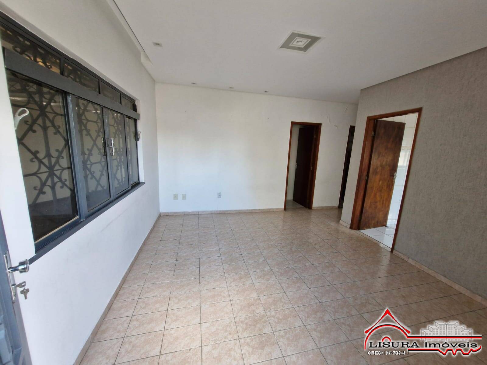 Casa à venda com 3 quartos, 192m² - Foto 4