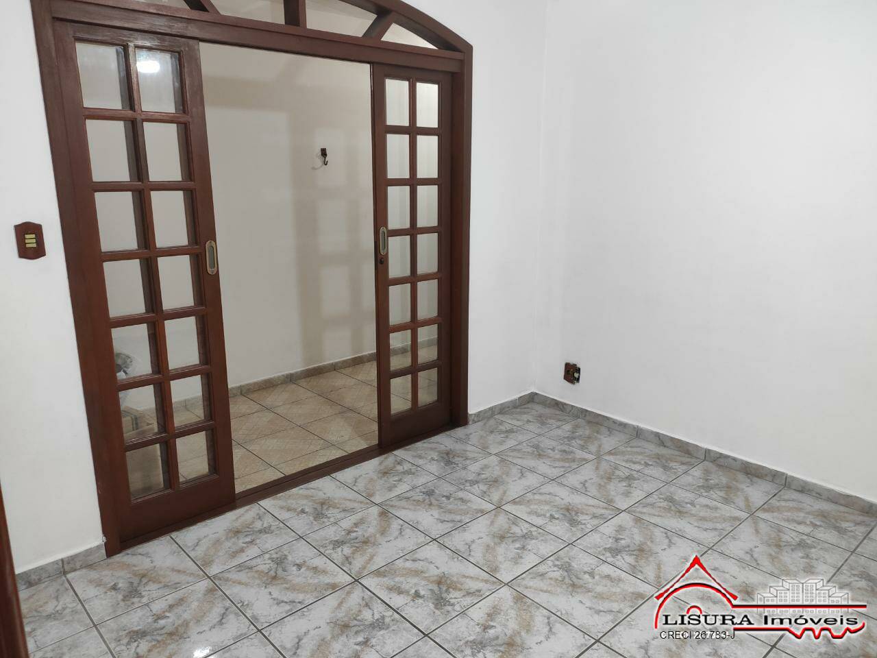 Casa à venda com 1 quarto, 100m² - Foto 9