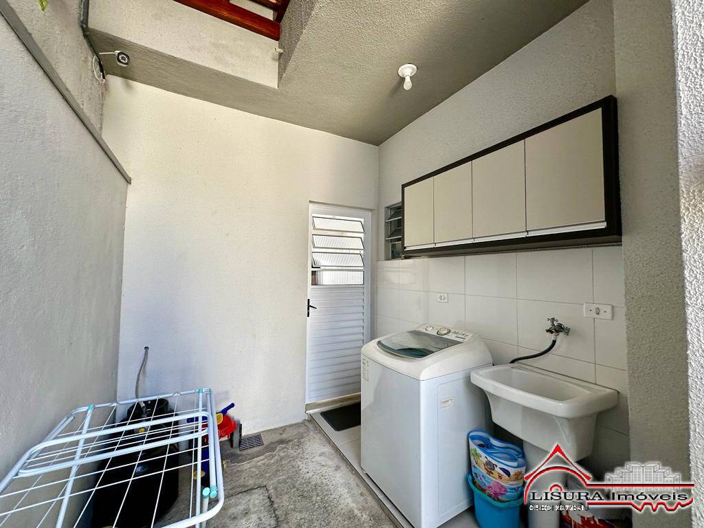 Casa à venda com 3 quartos, 70m² - Foto 15