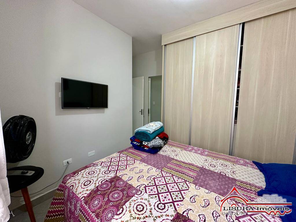 Casa à venda com 3 quartos, 70m² - Foto 8