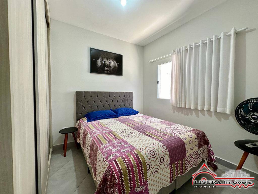 Casa à venda com 3 quartos, 70m² - Foto 10