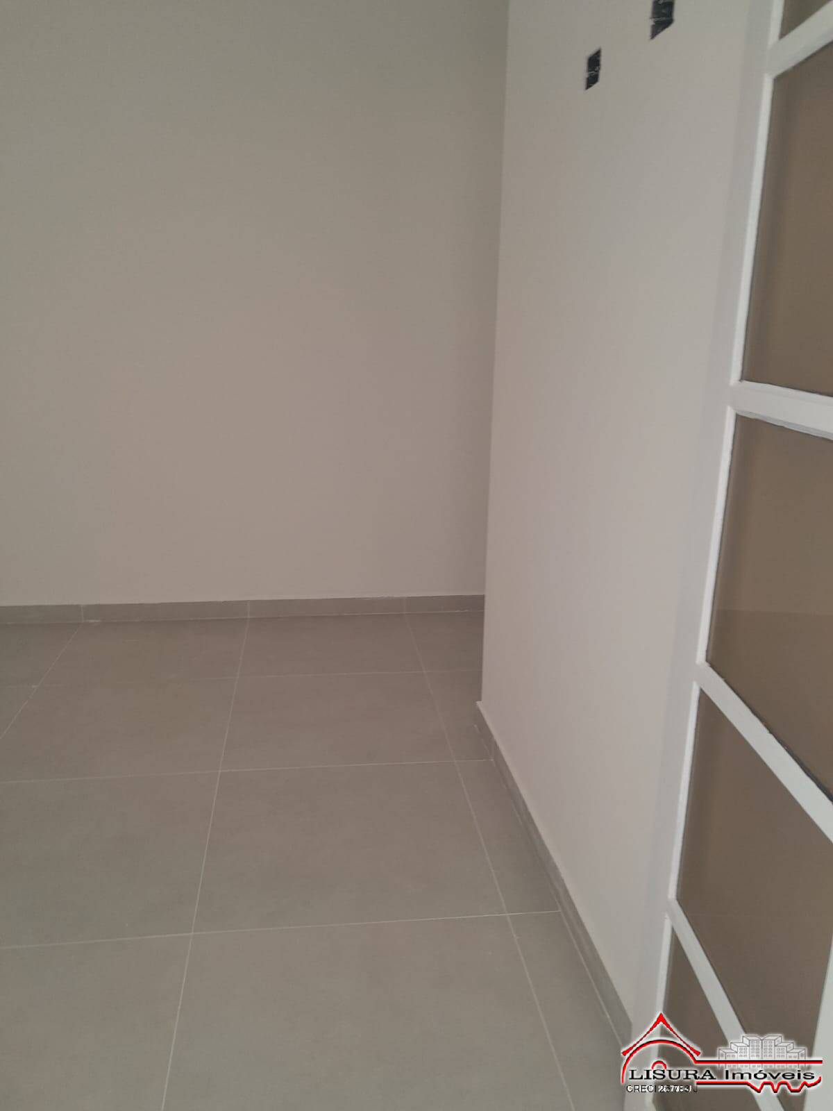 Casa de Condomínio para alugar com 4 quartos, 169m² - Foto 9