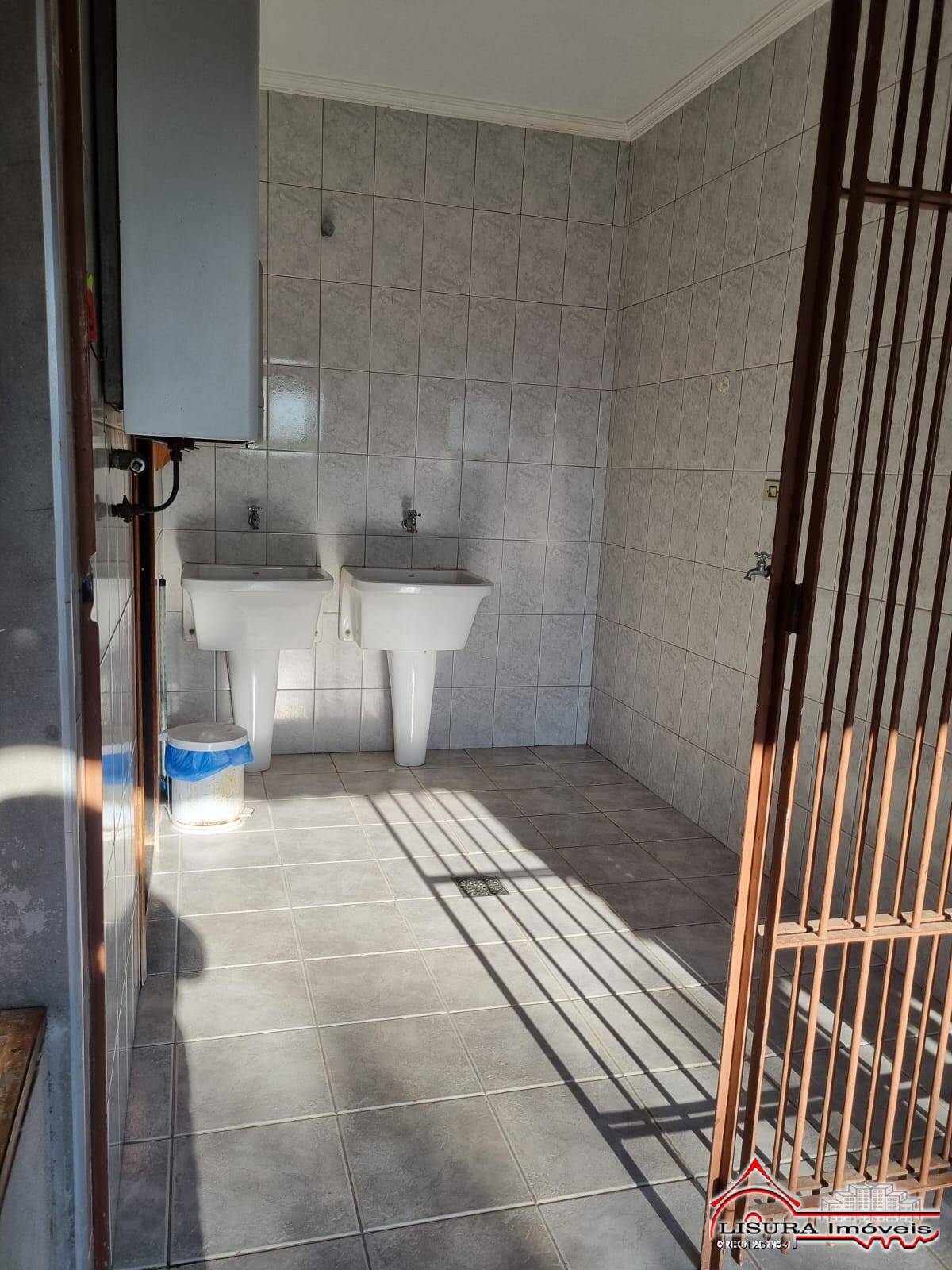 Casa à venda com 4 quartos, 288m² - Foto 27