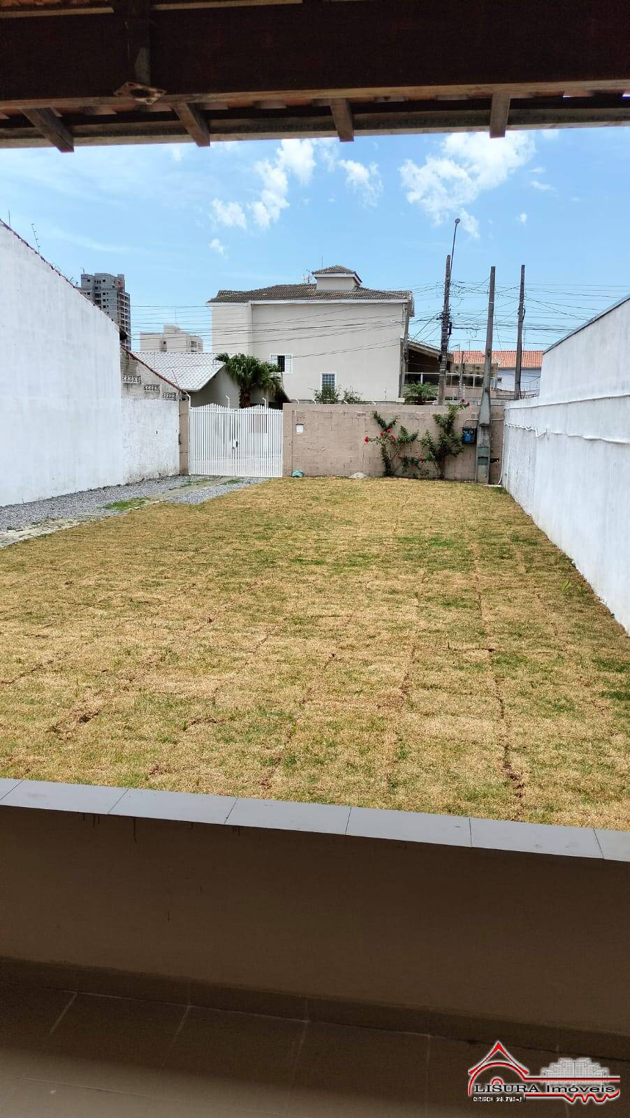 Casa à venda com 1 quarto, 68m² - Foto 4