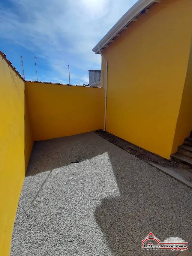 Casa à venda com 2 quartos, 70m² - Foto 12