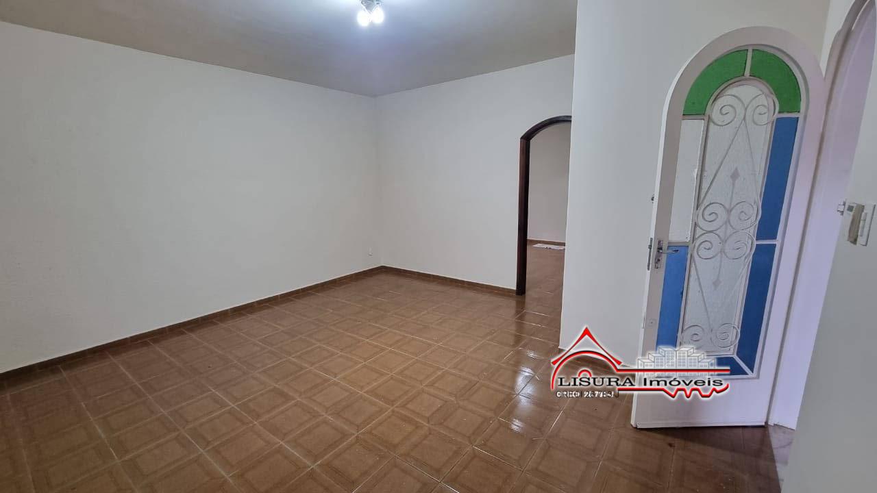 Casa à venda com 3 quartos, 330m² - Foto 4