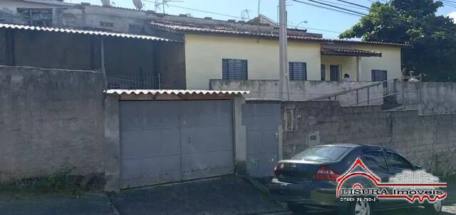 Casa à venda com 2 quartos, 80m² - Foto 2