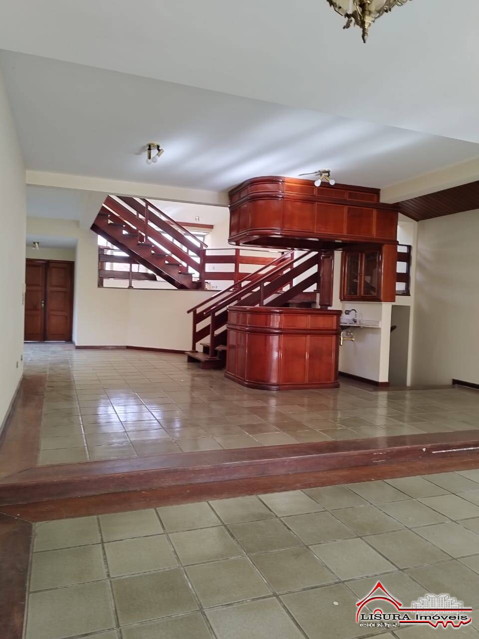 Casa à venda com 9 quartos, 600m² - Foto 13