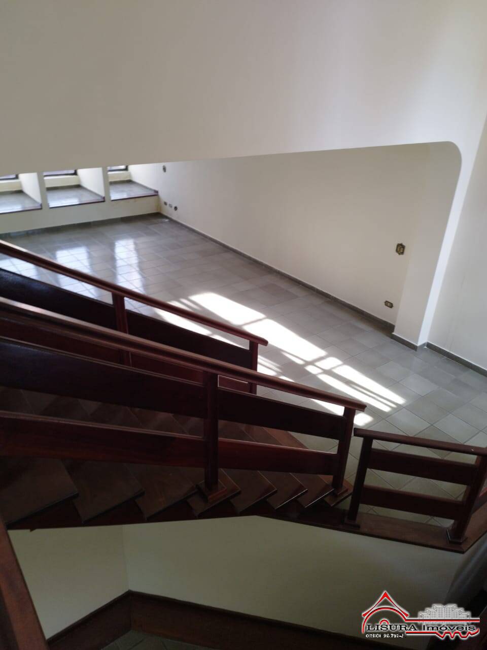 Casa à venda com 9 quartos, 600m² - Foto 7