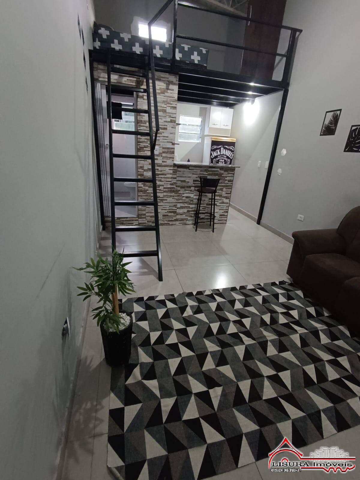 Casa para alugar com 1 quarto, 30m² - Foto 2