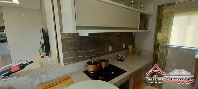 Apartamento à venda com 3 quartos, 84m² - Foto 2