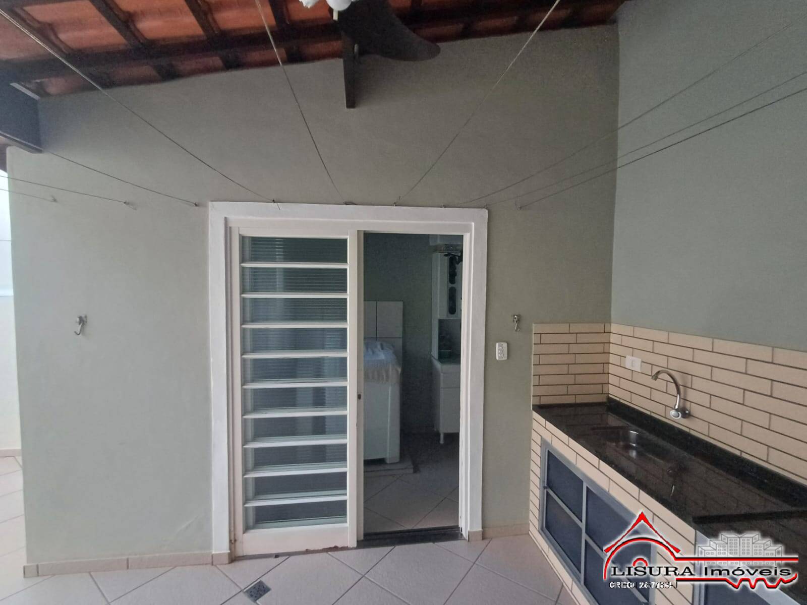 Casa à venda com 2 quartos, 111m² - Foto 11