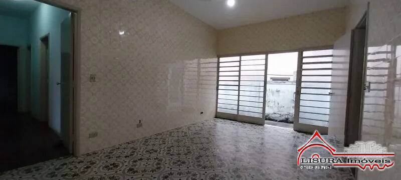 Casa à venda com 3 quartos, 169m² - Foto 2