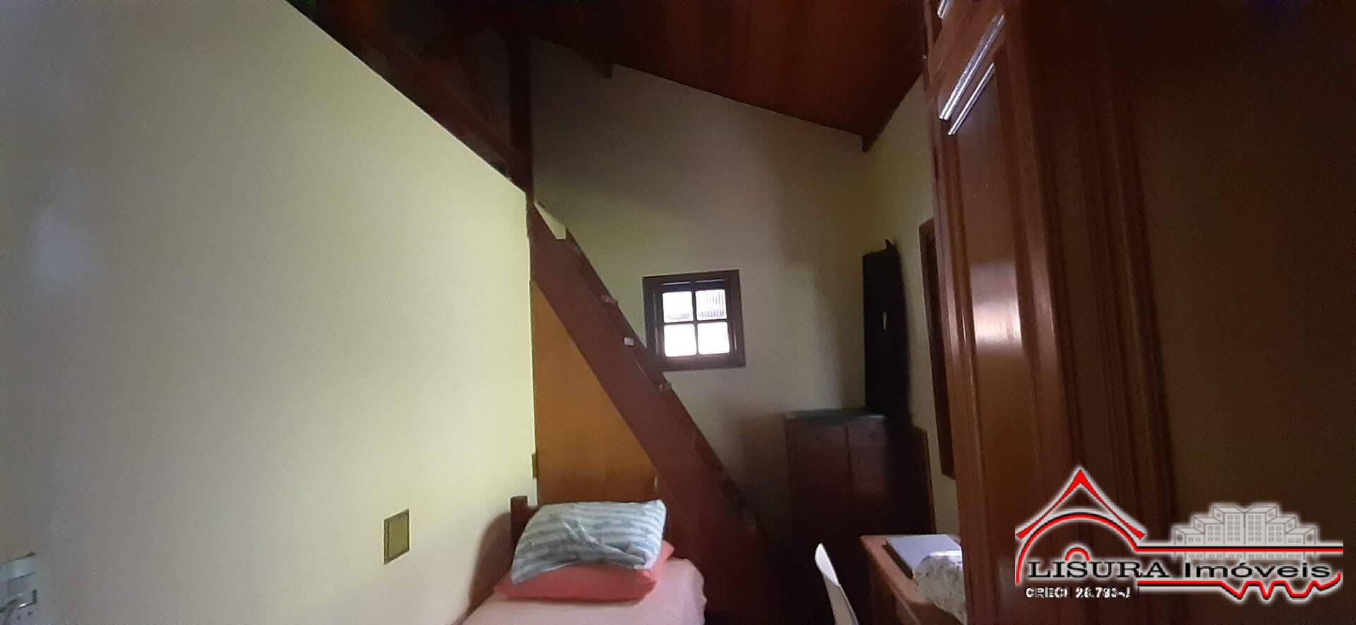 Casa à venda com 4 quartos, 2200m² - Foto 7