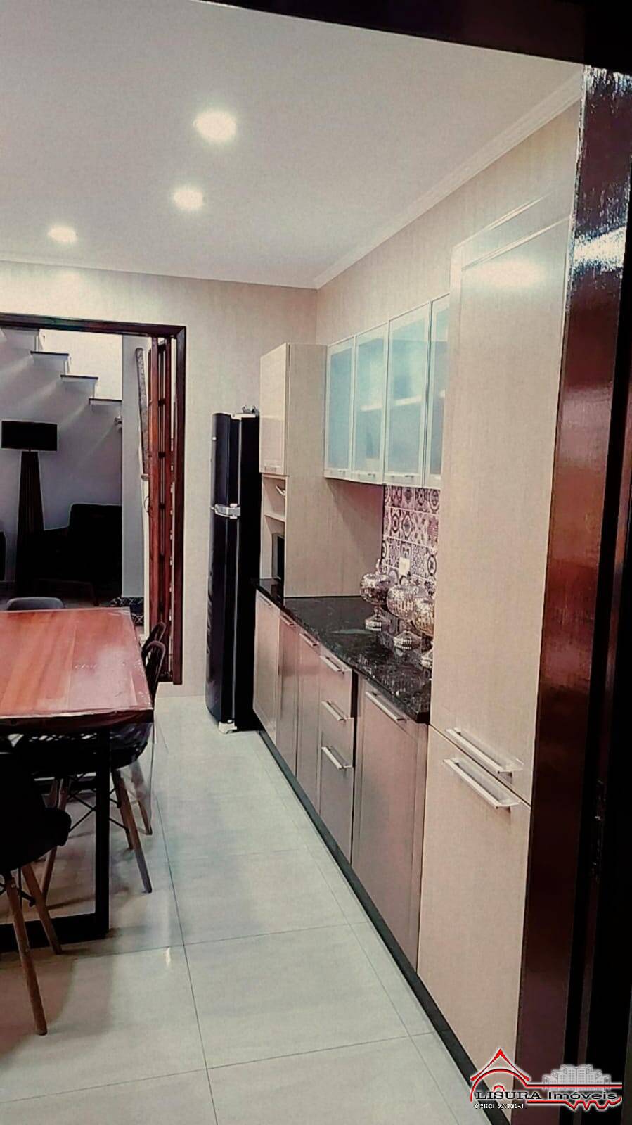 Casa à venda com 3 quartos, 200m² - Foto 13