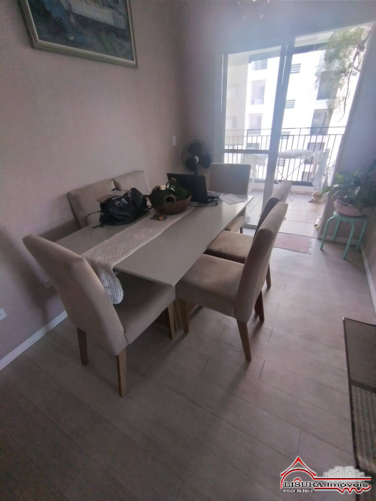 Apartamento à venda com 2 quartos, 74m² - Foto 1