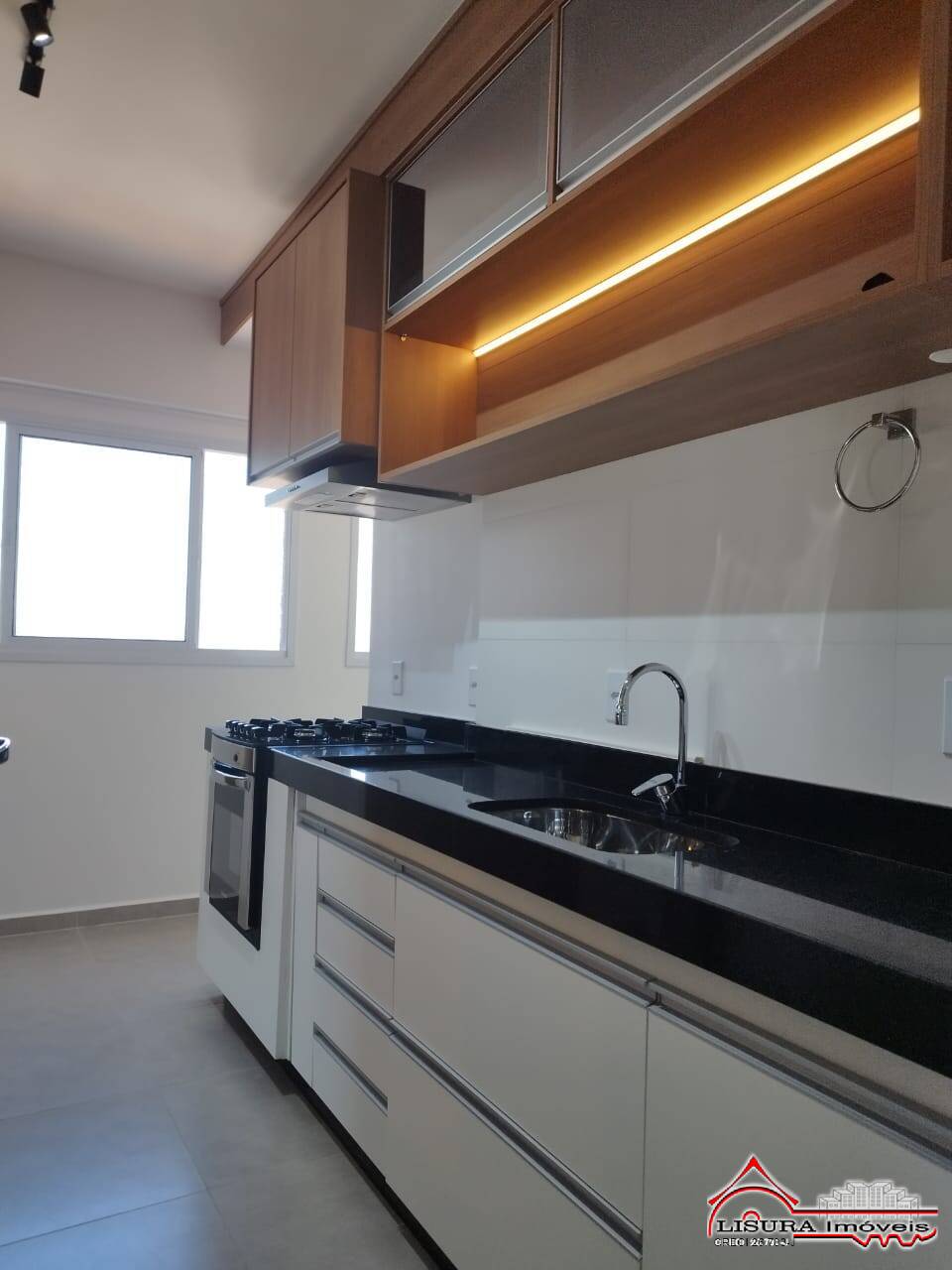 Apartamento à venda com 3 quartos, 101m² - Foto 11