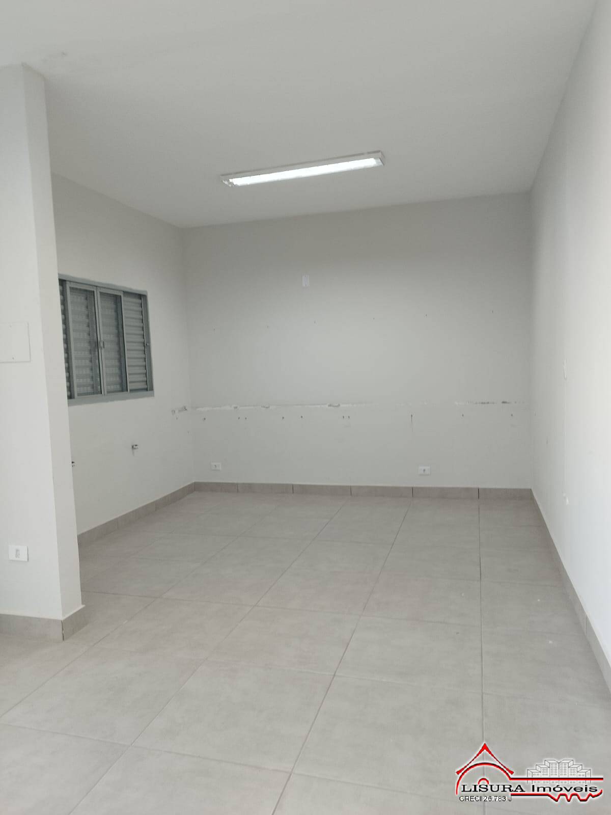 Loja-Salão para alugar com 4 quartos, 302m² - Foto 11