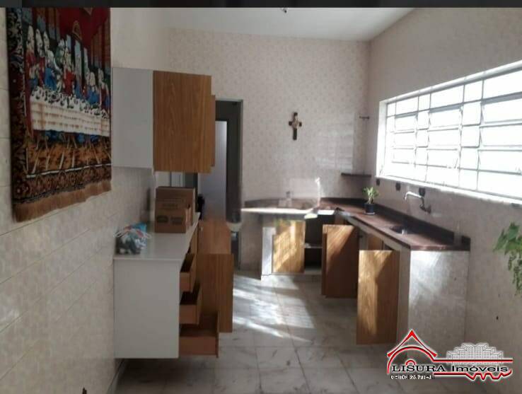 Casa à venda com 3 quartos, 185m² - Foto 4