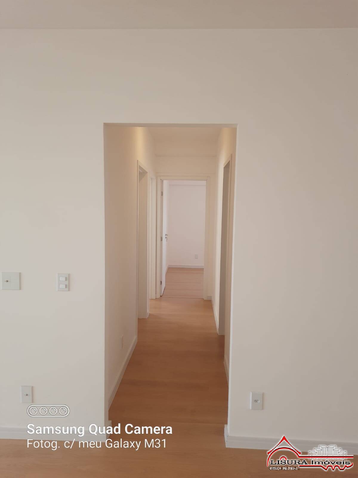 Apartamento para alugar com 3 quartos, 101m² - Foto 11