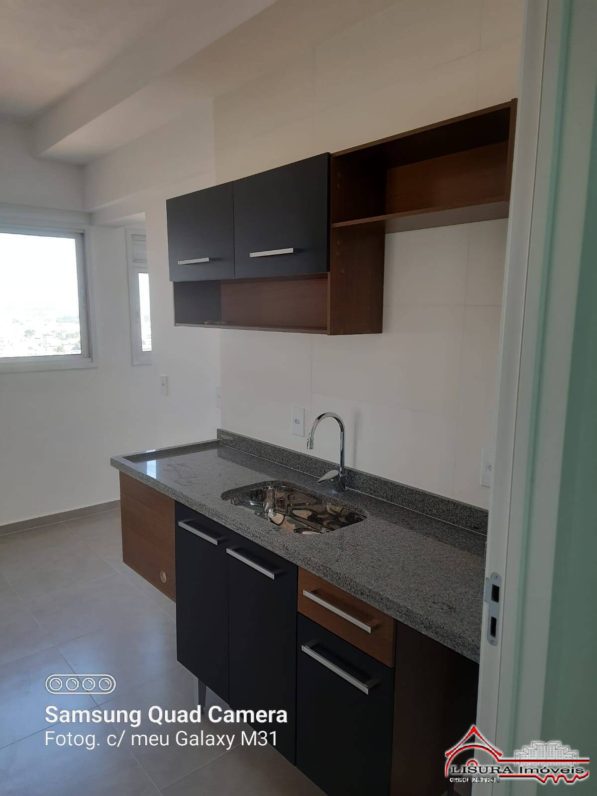 Apartamento para alugar com 3 quartos, 101m² - Foto 8