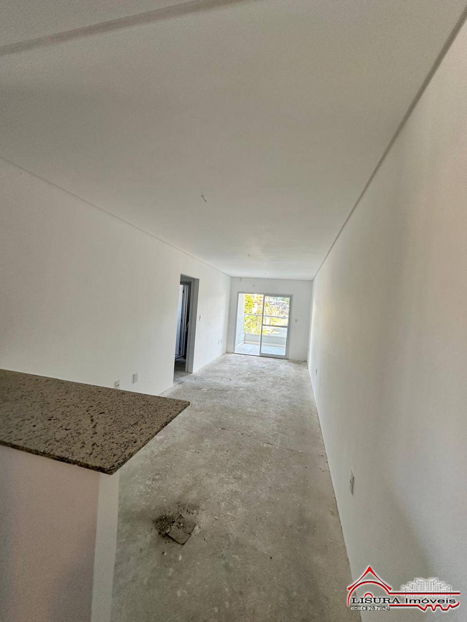 Apartamento à venda com 2 quartos, 68m² - Foto 3