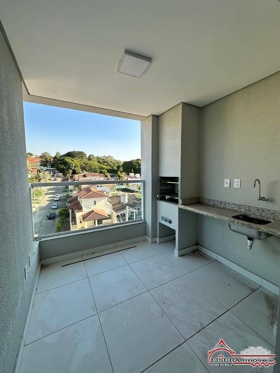 Apartamento à venda com 2 quartos, 68m² - Foto 1