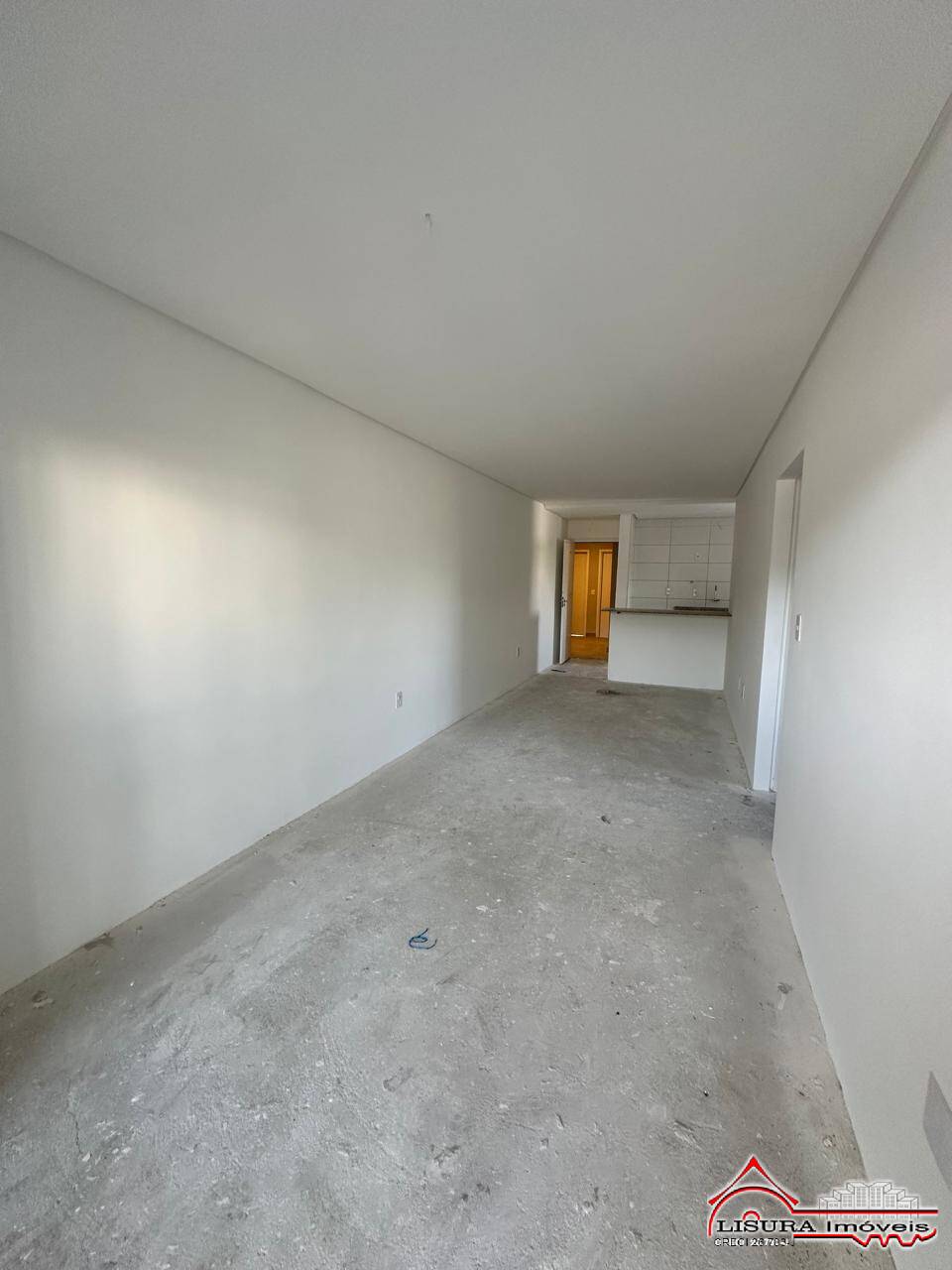 Apartamento à venda com 2 quartos, 68m² - Foto 2