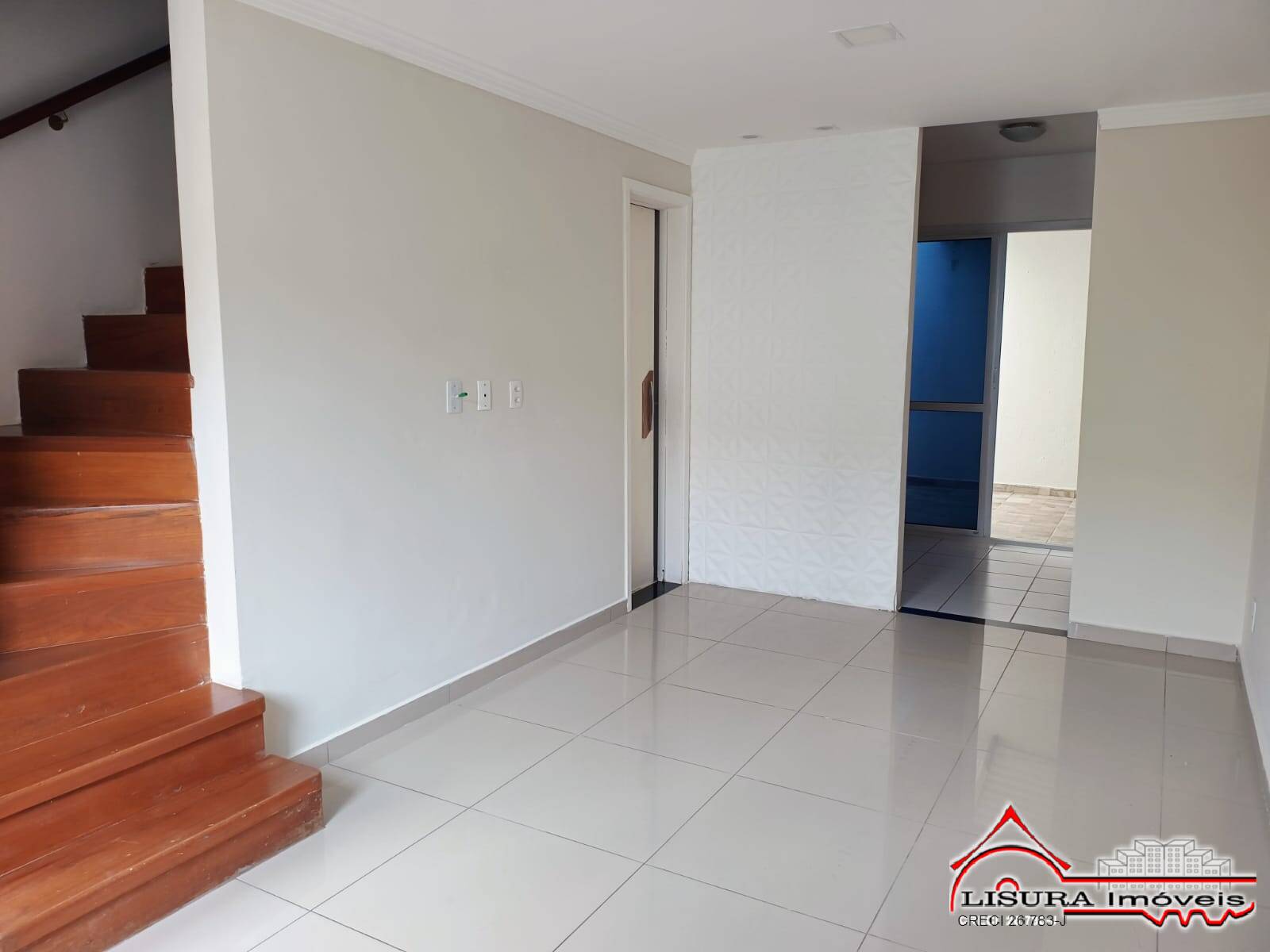 Casa de Condomínio à venda com 2 quartos, 56m² - Foto 1