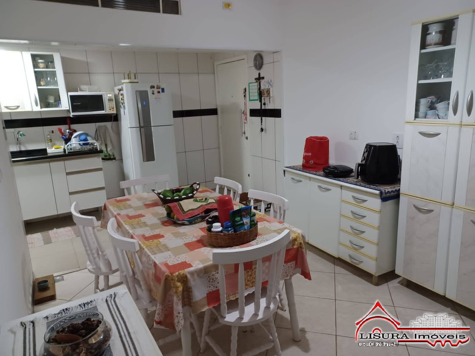 Casa à venda com 2 quartos, 155m² - Foto 28