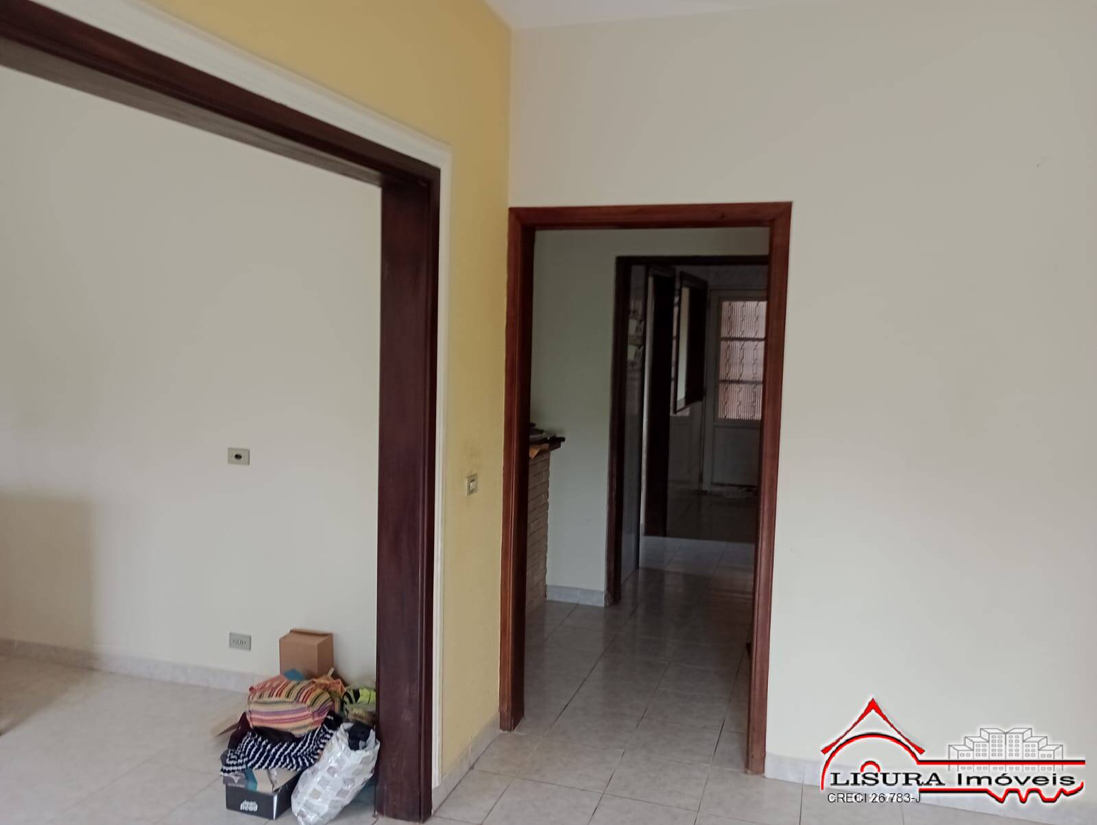 Casa à venda com 3 quartos, 236m² - Foto 4