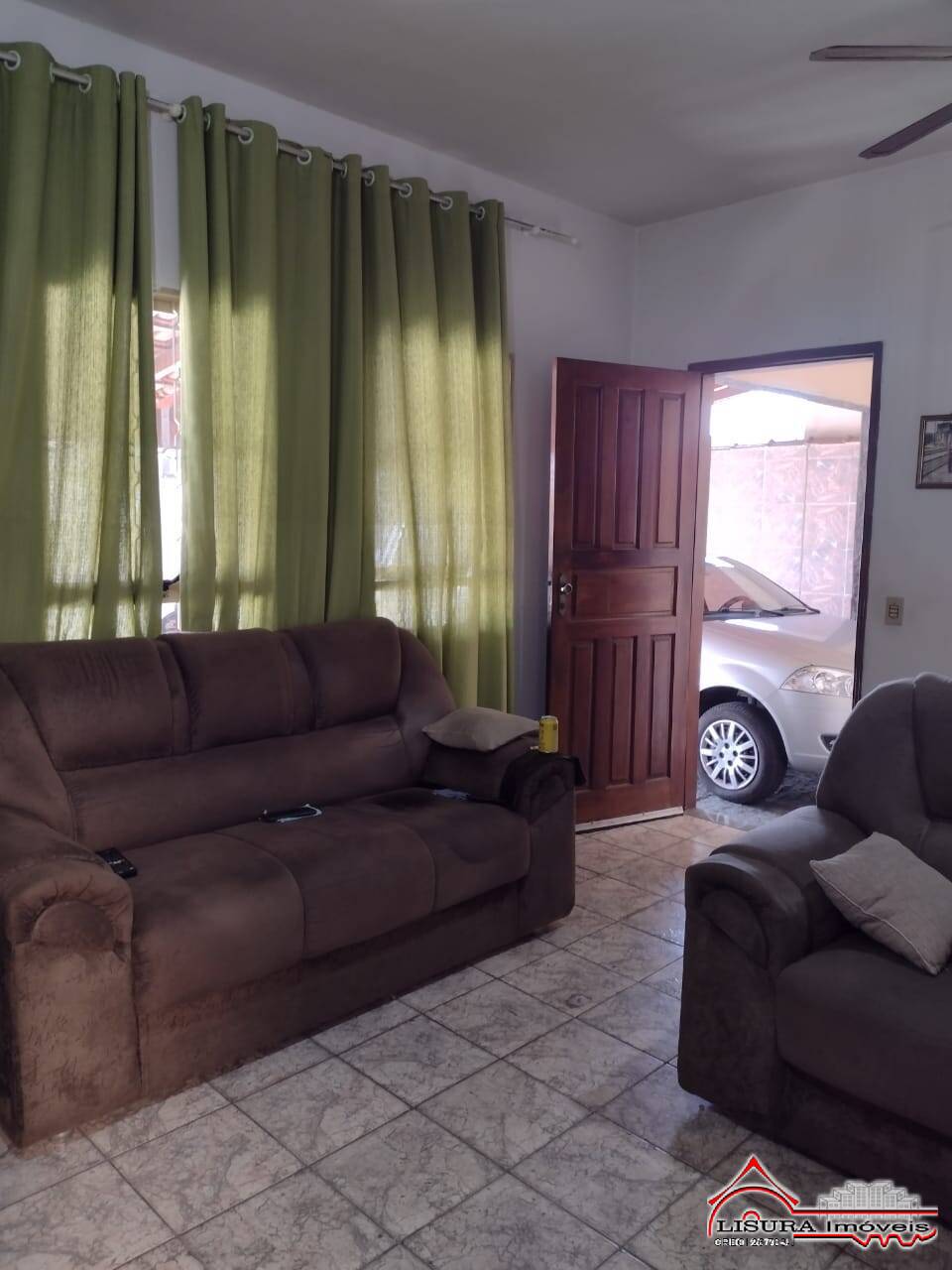 Casa à venda com 3 quartos, 202m² - Foto 4