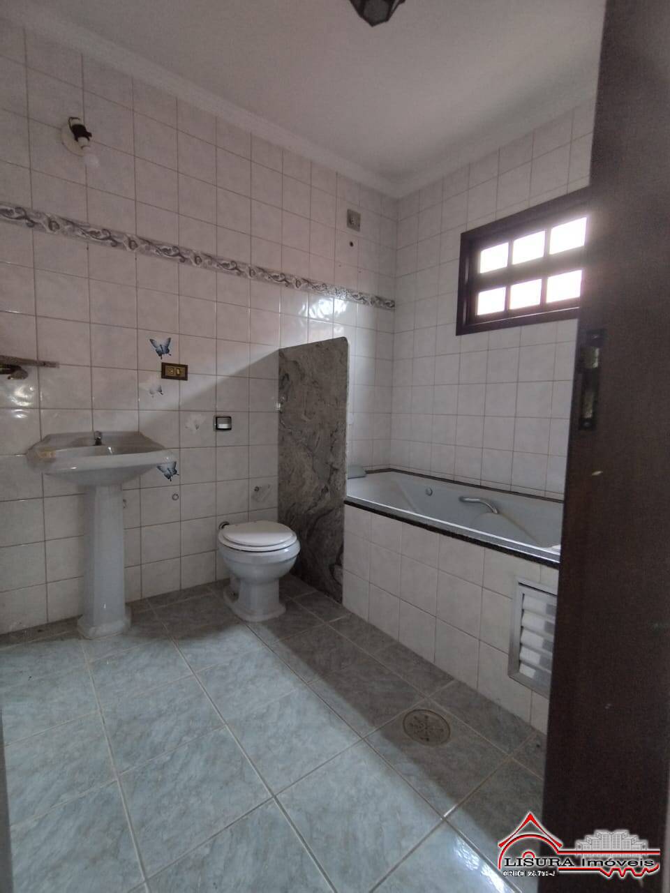 Casa à venda com 3 quartos, 250m² - Foto 32