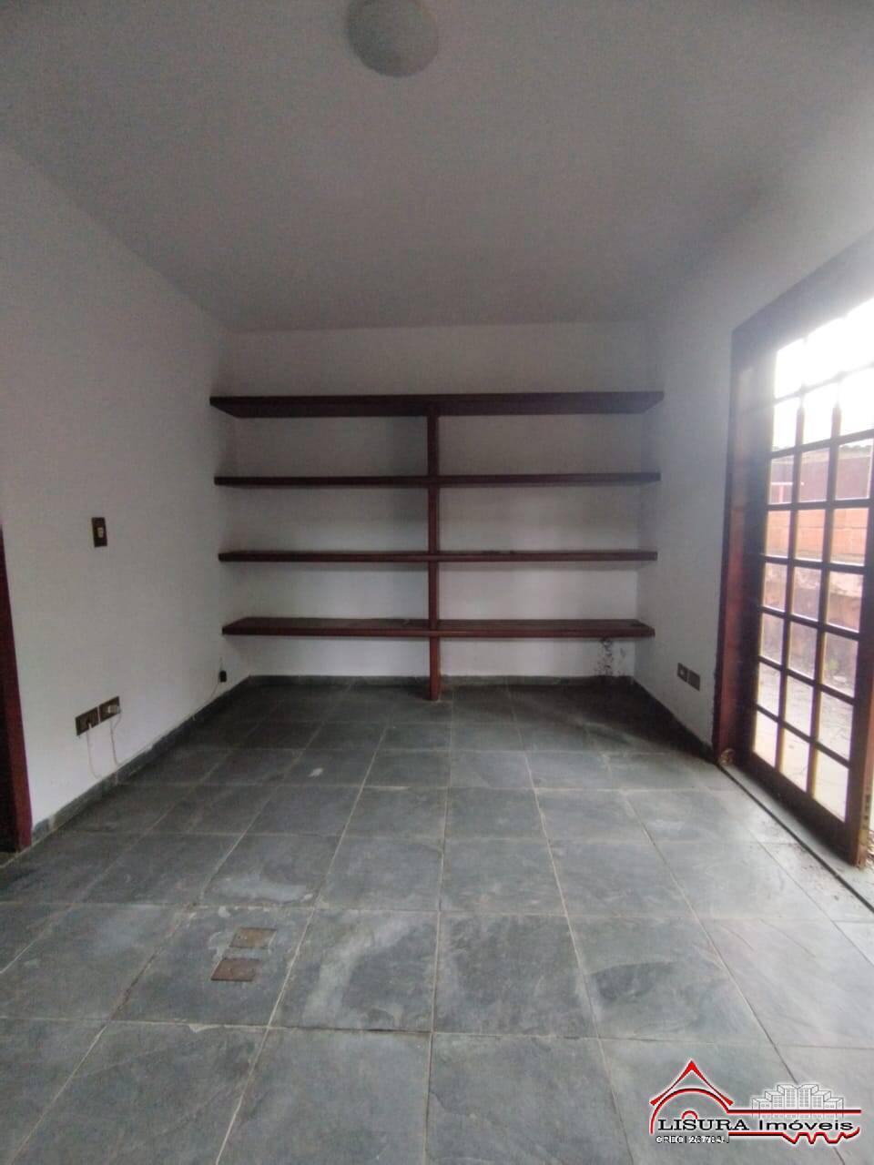 Casa à venda com 3 quartos, 250m² - Foto 16