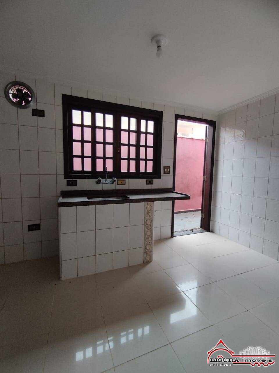 Casa à venda com 3 quartos, 250m² - Foto 19