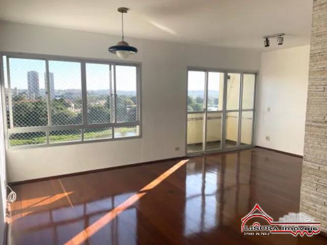 Apartamento à venda com 3 quartos, 102m² - Foto 1