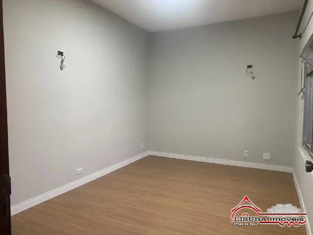 Casa à venda com 3 quartos, 300m² - Foto 10